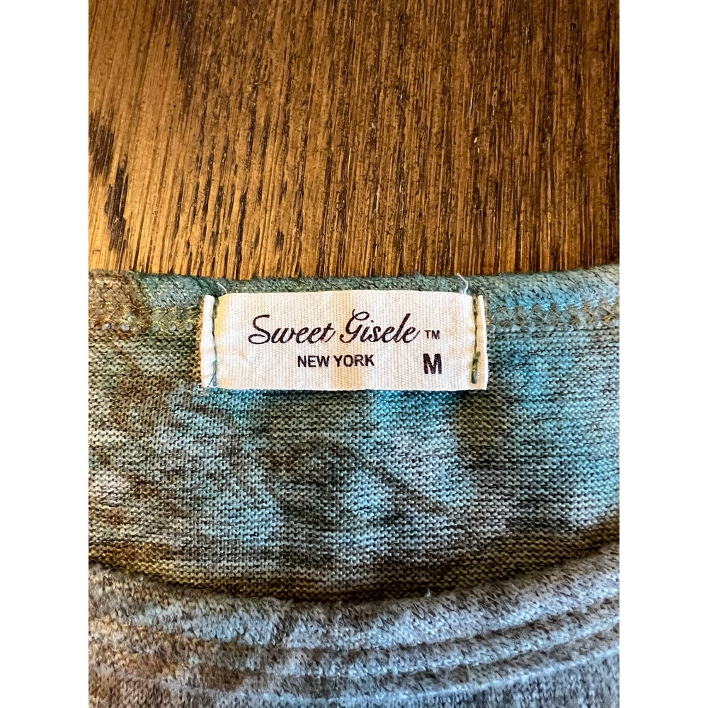 Sweet Gisele Cowgirl Up Graphic Tee Polyester Spandex Rhinestone Jackson Hole M - Picture 3 of 8